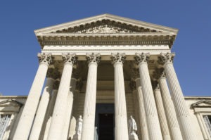 the front of a courthouse